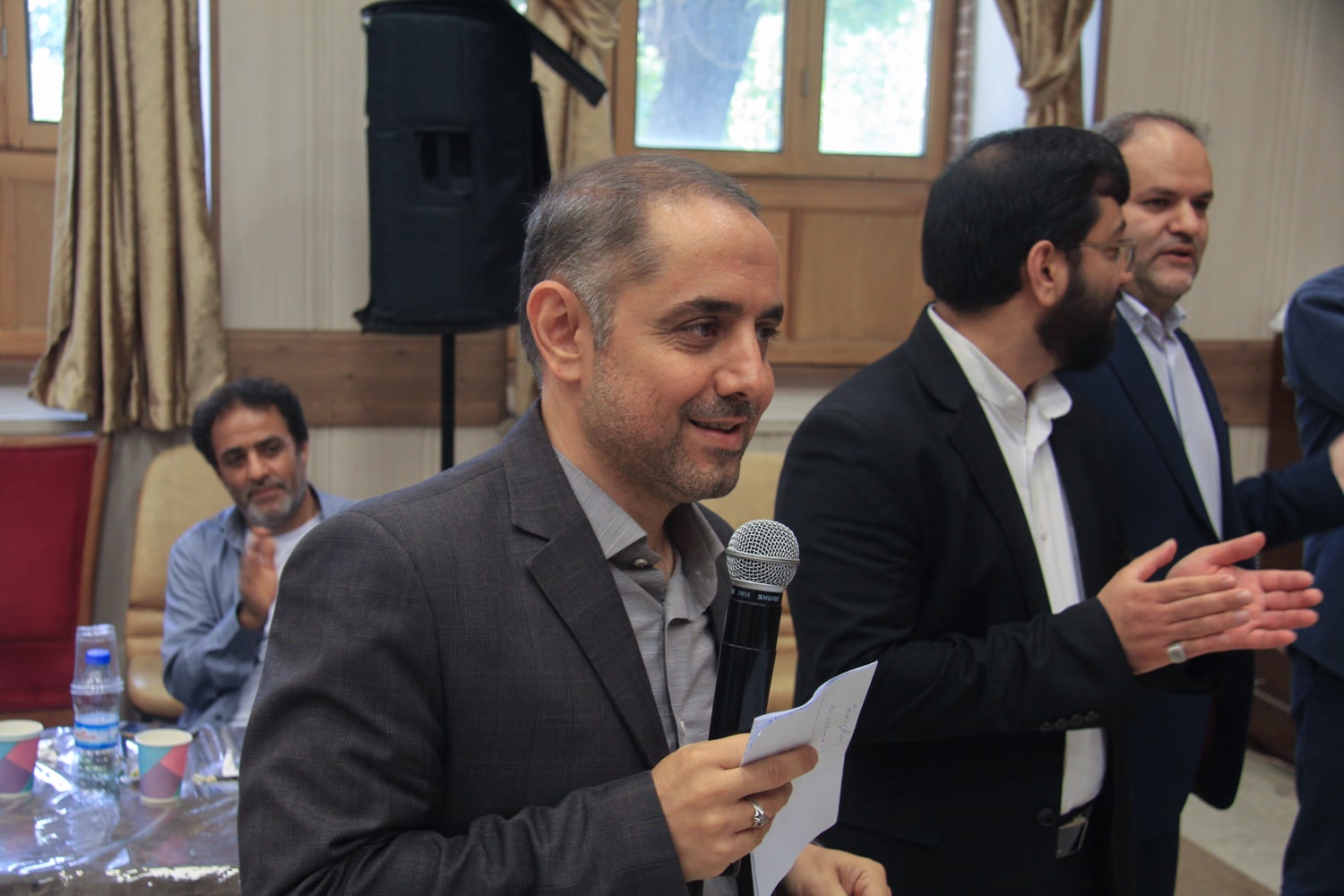 تقدیر از دست‌اندرکاران تولید ماهنامه‌های رشد در پایان دوره سال تحصیلی ۱۴۰۲-۱۴۰۱ در مدرسه دارالفنون