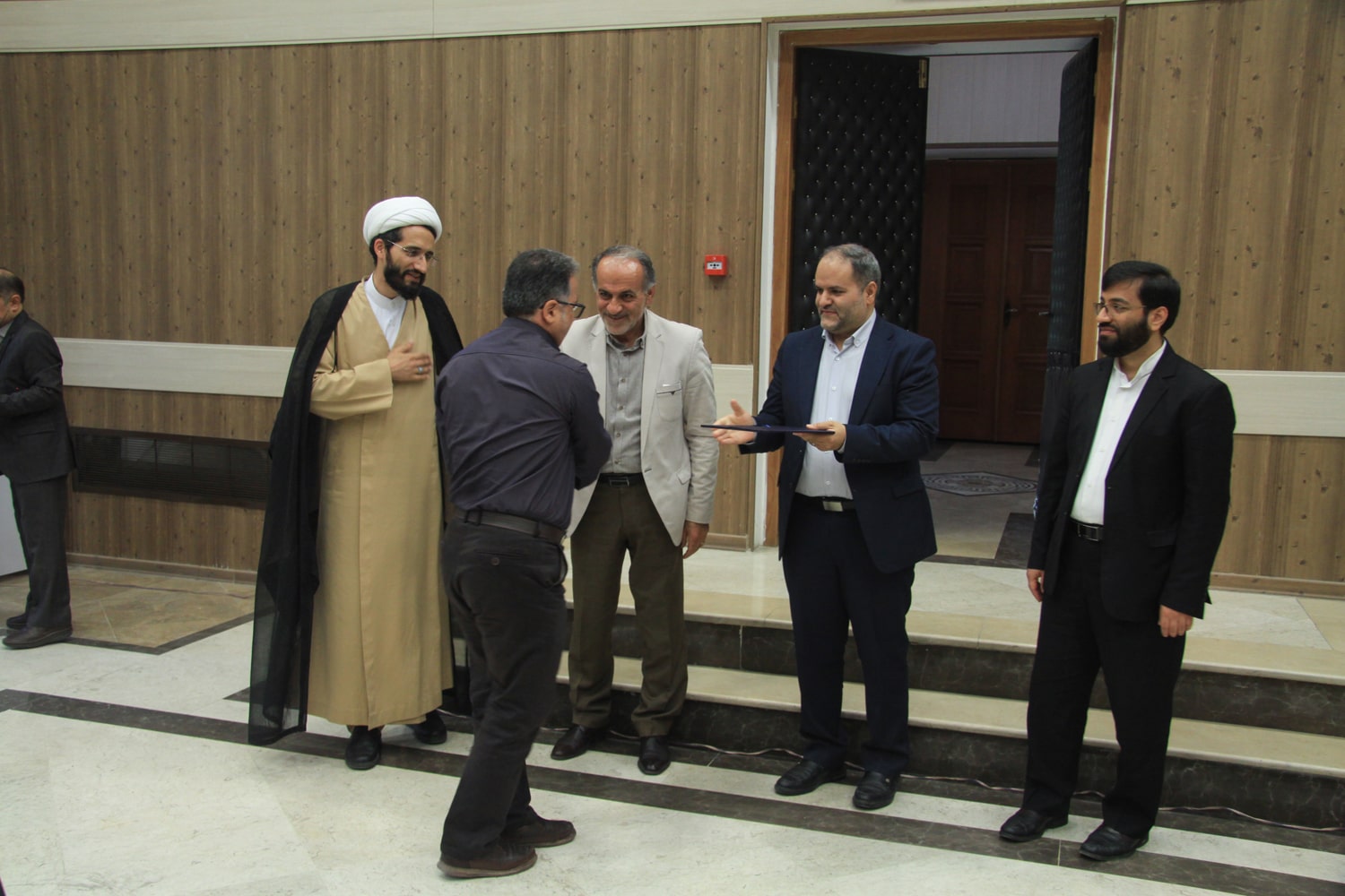 تقدیر از دست‌اندرکاران تولید ماهنامه‌های رشد در پایان دوره سال تحصیلی ۱۴۰۲-۱۴۰۱ در مدرسه دارالفنون