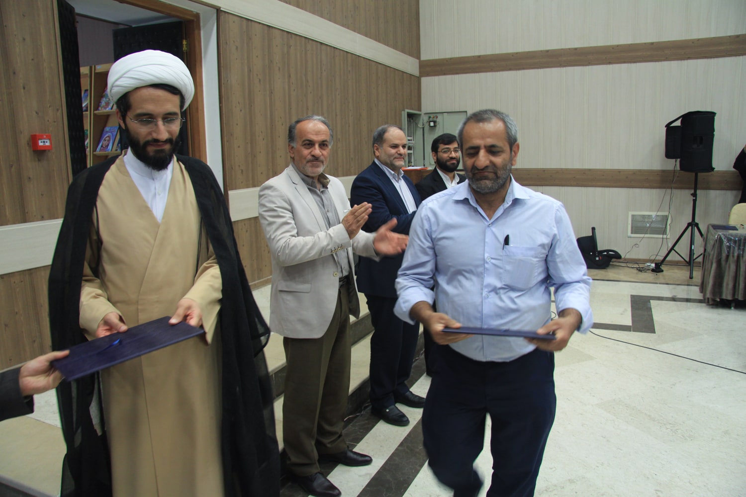 تقدیر از دست‌اندرکاران تولید ماهنامه‌های رشد در پایان دوره سال تحصیلی ۱۴۰۲-۱۴۰۱ در مدرسه دارالفنون