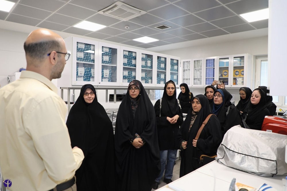 بازدید بانوان دفتر انتشارات و فناوری آموزشی از انستیتو پاستور ایران