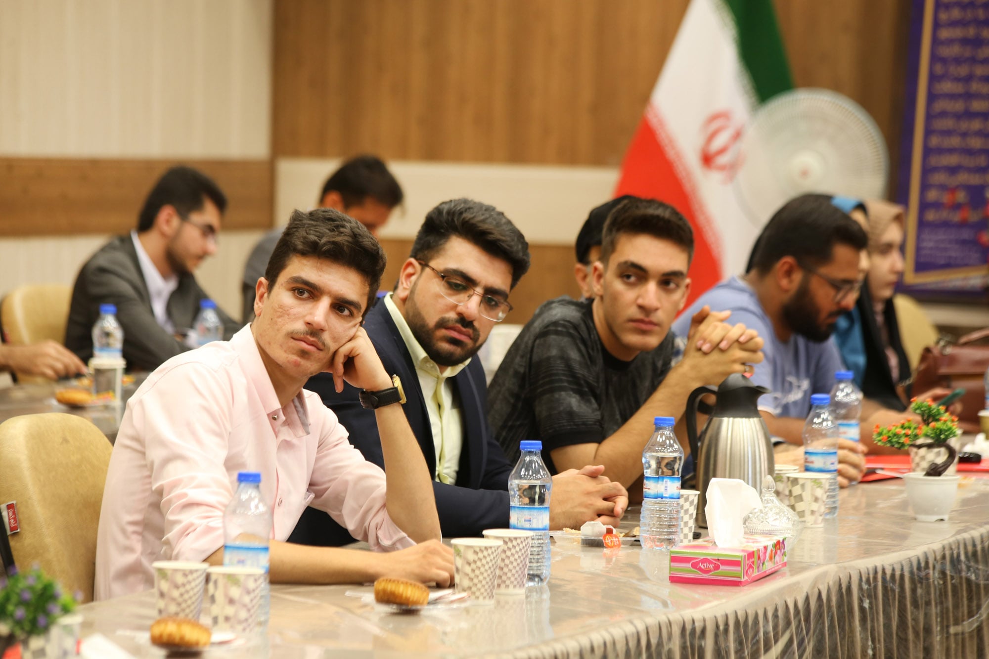 نشست هم‌اندیشی با منتخبین یازدهمین دوره جشنواره ملی تولید محتوای الکترونیکی رشد