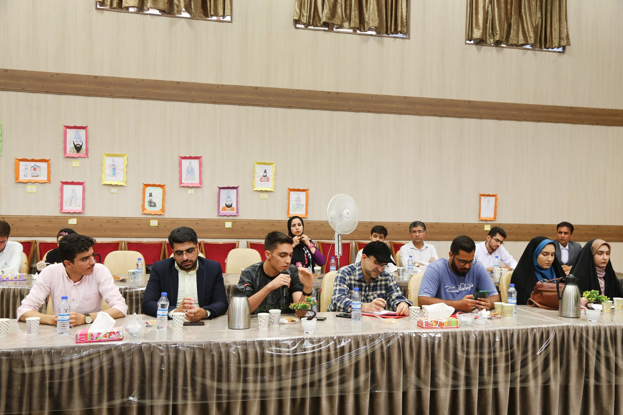 نشست هم‌اندیشی با منتخبین یازدهمین دوره جشنواره ملی تولید محتوای الکترونیکی رشد