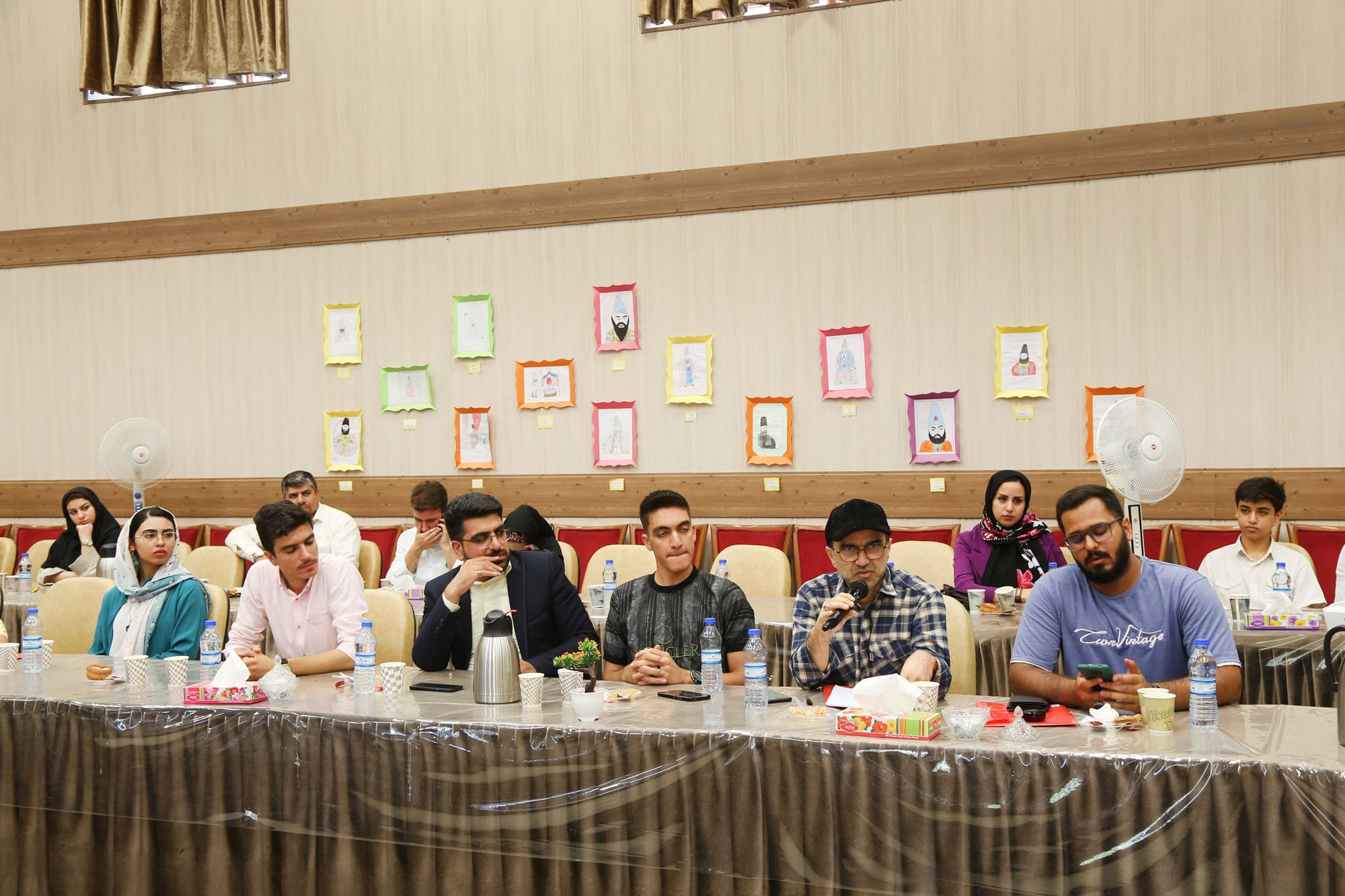 نشست هم‌اندیشی با منتخبین یازدهمین دوره جشنواره ملی تولید محتوای الکترونیکی رشد