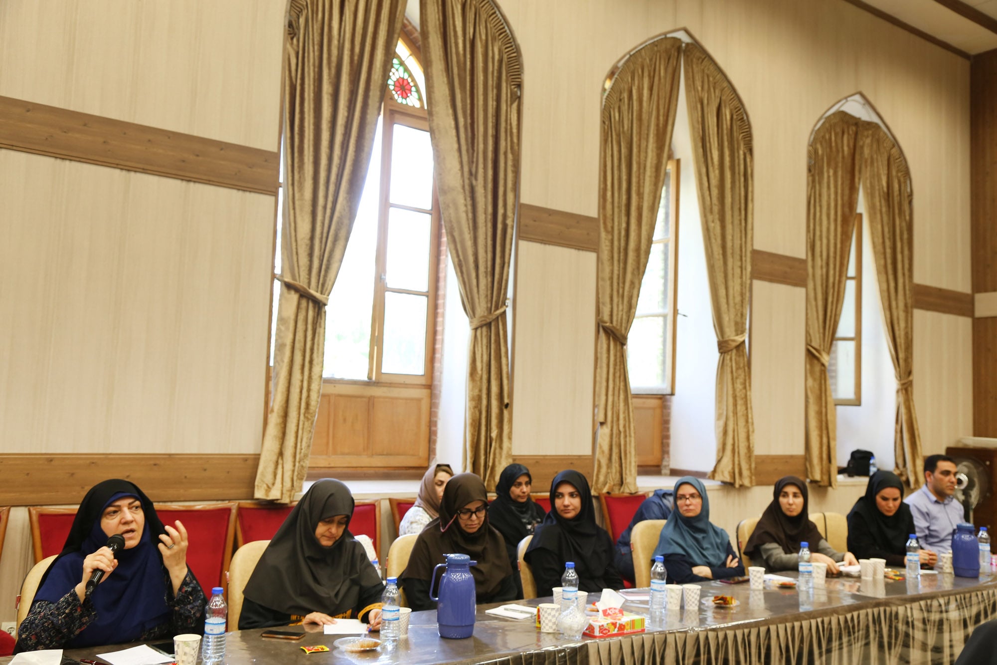 نشست هم‌اندیشی با منتخبین یازدهمین دوره جشنواره ملی تولید محتوای الکترونیکی رشد