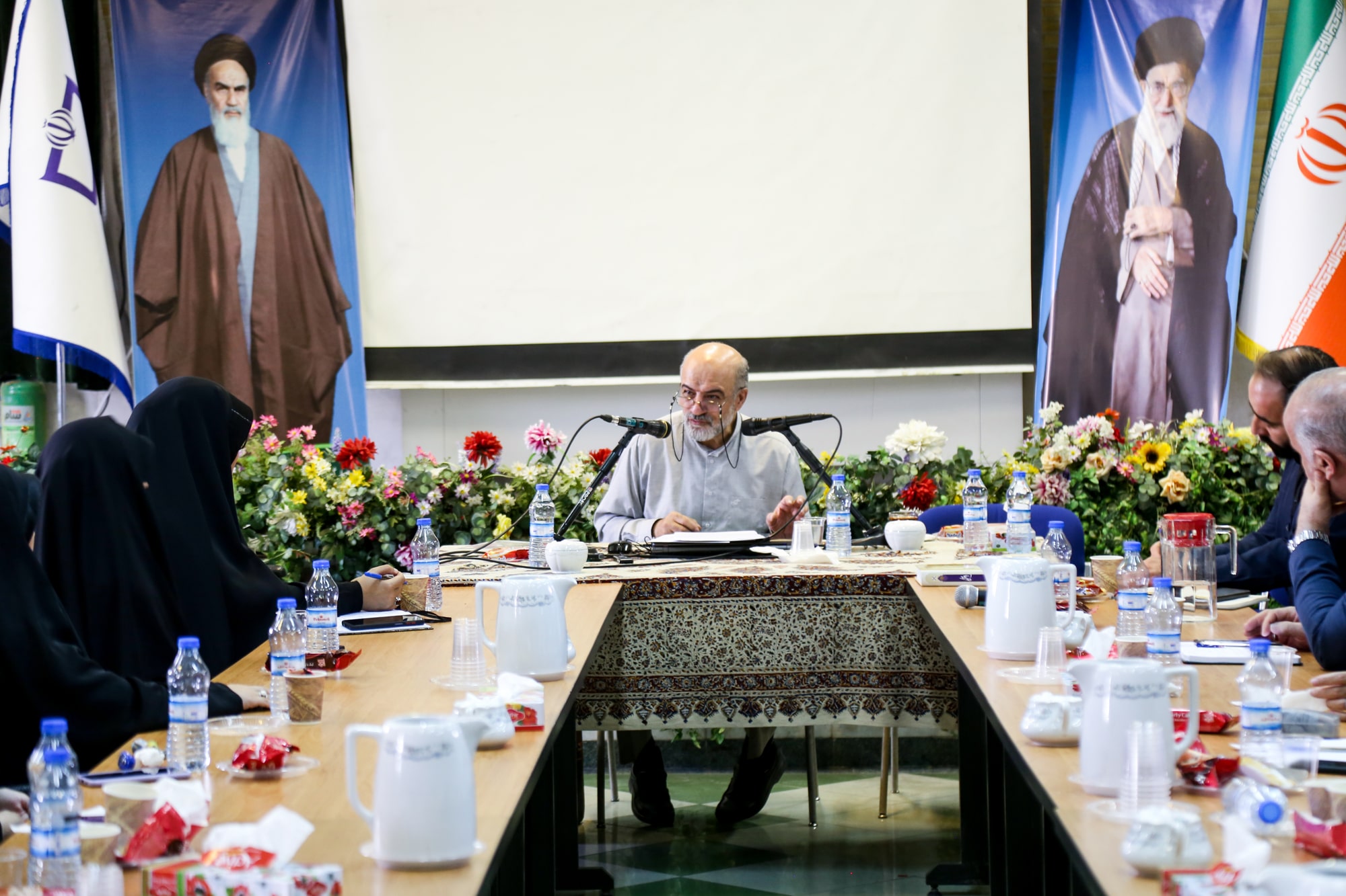 نشست اندیشه‌ورزی مسئله‌ورزی‌های یک نظام مسئله‌مند