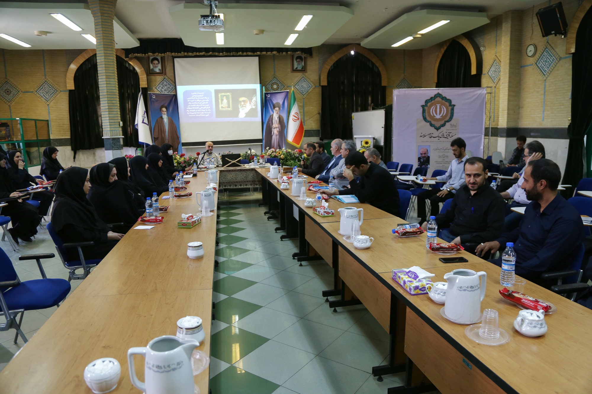 نشست اندیشه‌ورزی مسئله‌ورزی‌های یک نظام مسئله‌مند