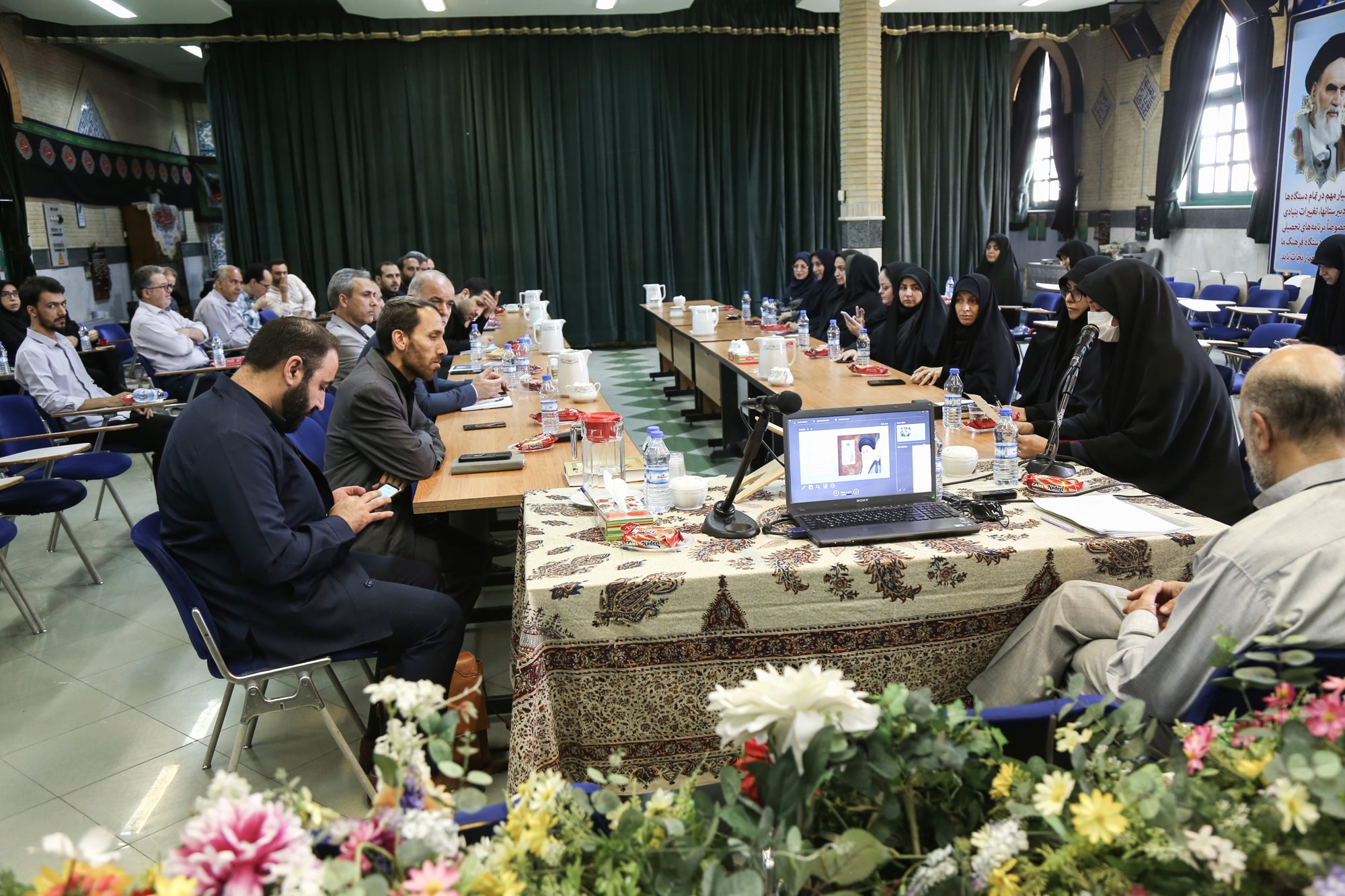 نشست اندیشه‌ورزی مسئله‌ورزی‌های یک نظام مسئله‌مند