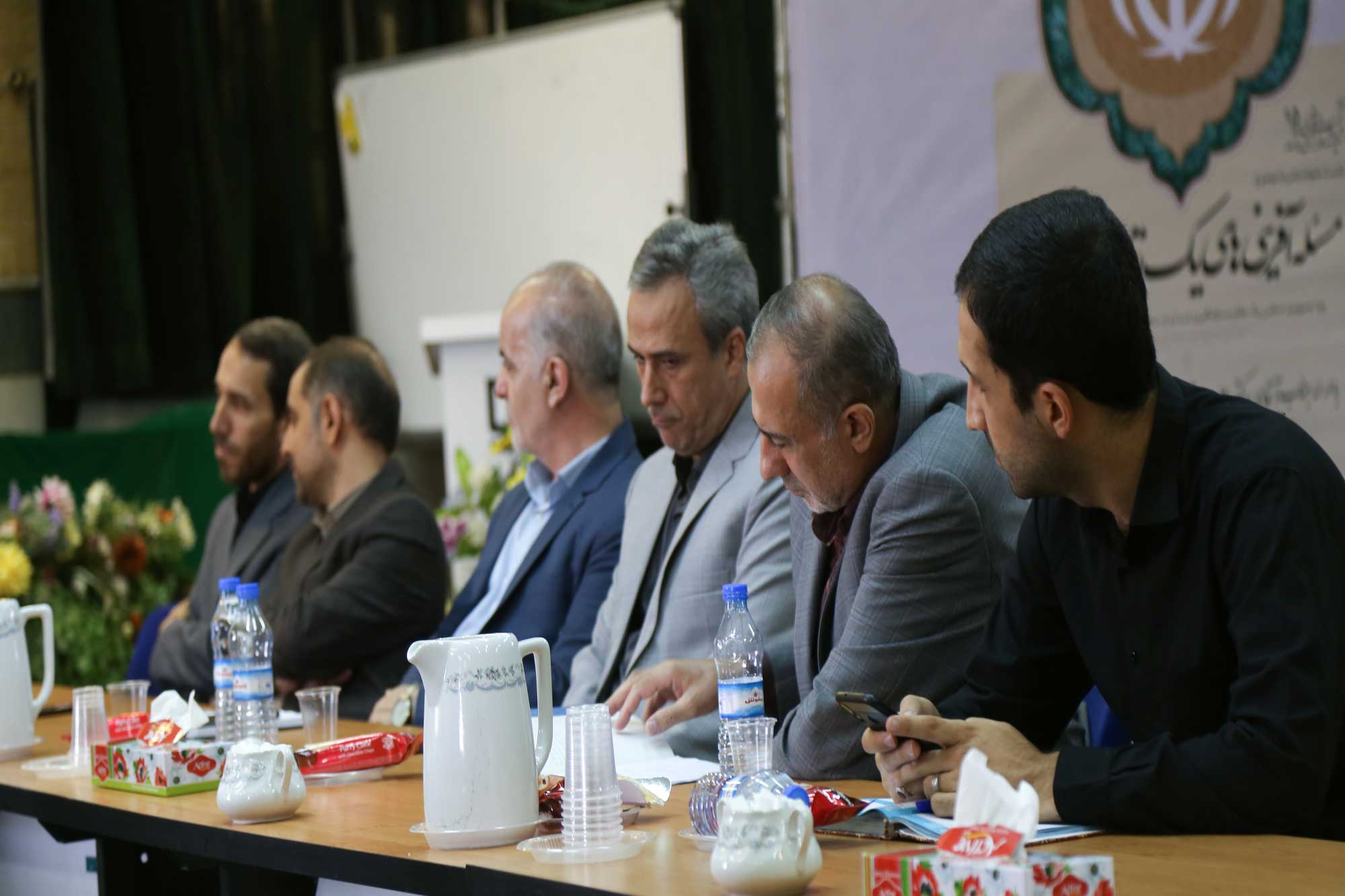 نشست اندیشه‌ورزی مسئله‌ورزی‌های یک نظام مسئله‌مند