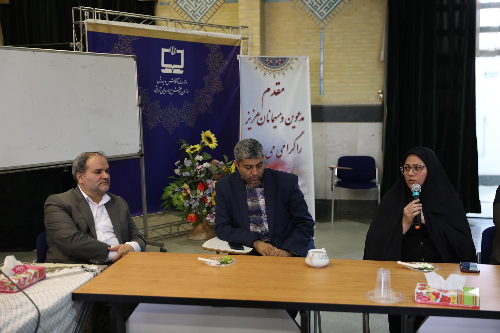 نشست آسیب شناسی جشنواره تولید محتوا