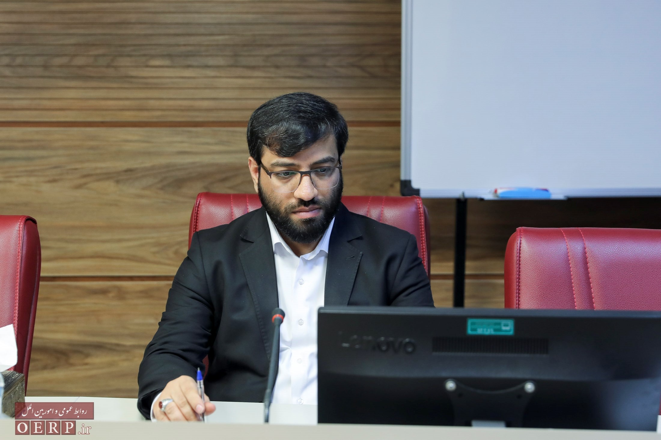 نشست بررسی سند بازطراحی شبکه رشد