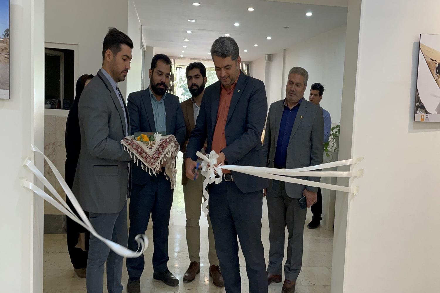 نمایشگاه عکس و تصویرگری رشد در کانون فرهنگی تربیتی سمیه