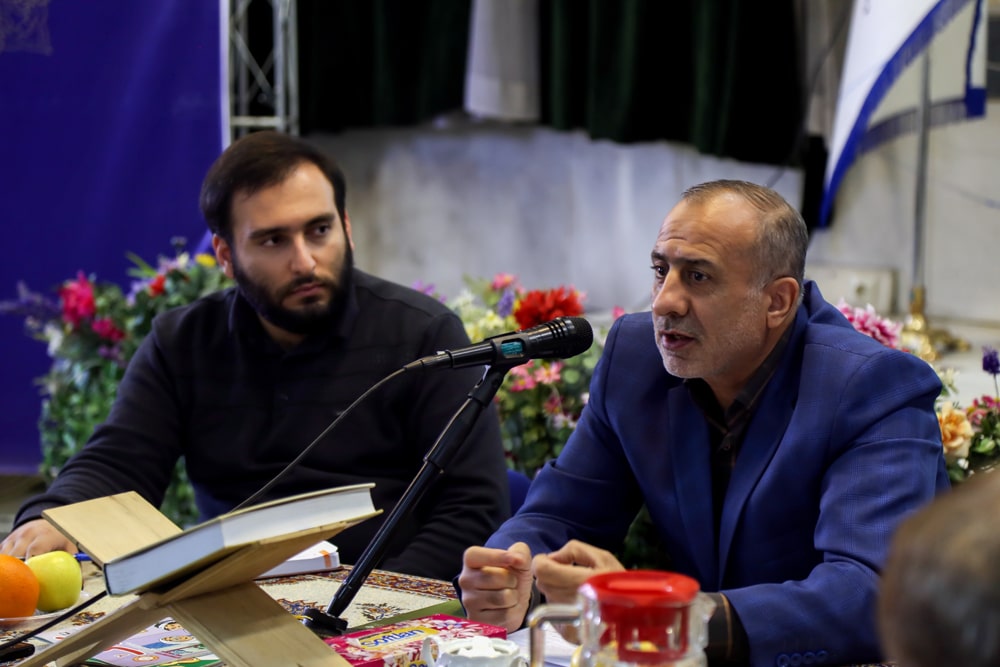 جلسه مدیران منطقه با سردبیران مجله رشد ۵ دی‌ماه