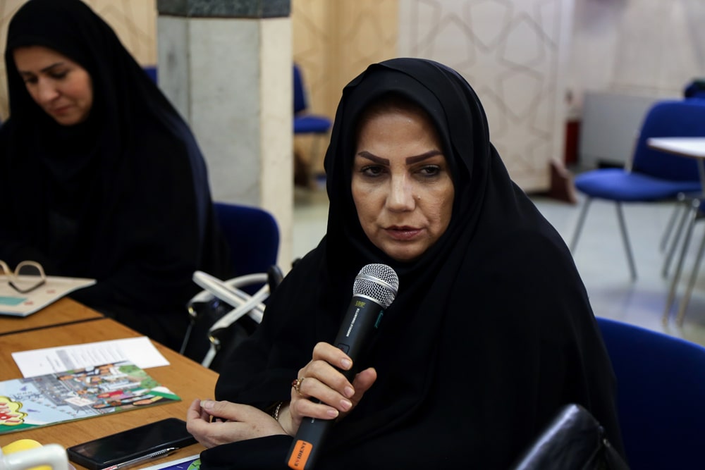 جلسه مدیران منطقه با سردبیران مجله رشد ۵ دی‌ماه