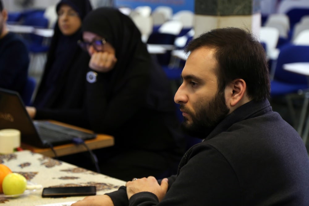 جلسه مدیران منطقه با سردبیران مجله رشد ۵ دی‌ماه