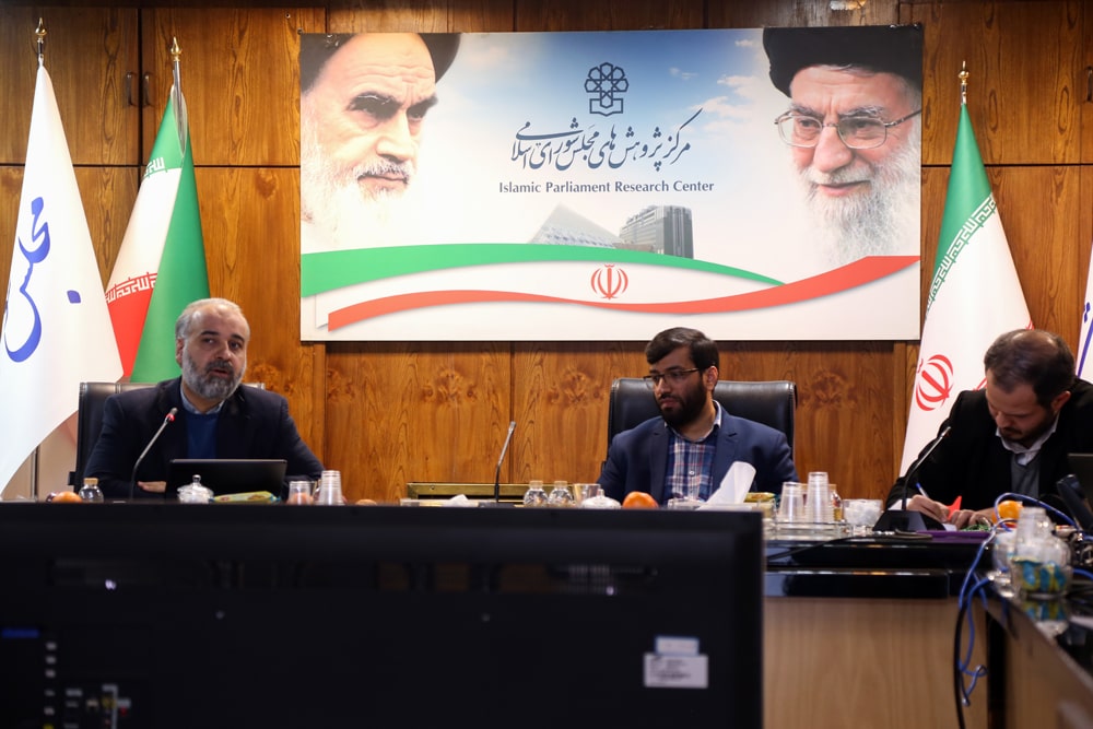 نشست رصد تحولات فرهنگی در تولید و ترویج محتوای کودک و نوجوان