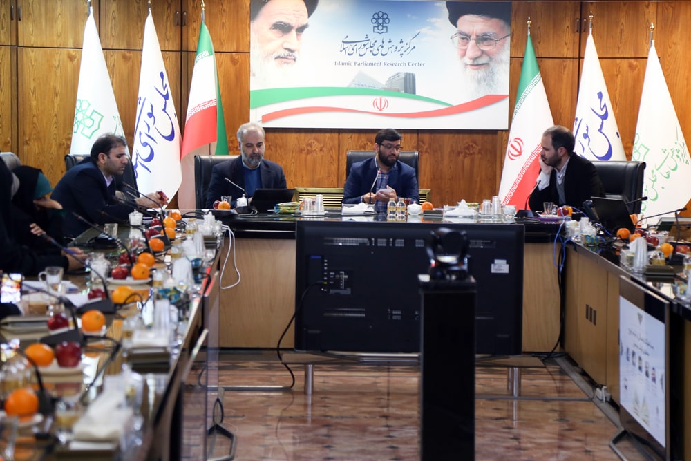 نشست رصد تحولات فرهنگی در تولید و ترویج محتوای کودک و نوجوان