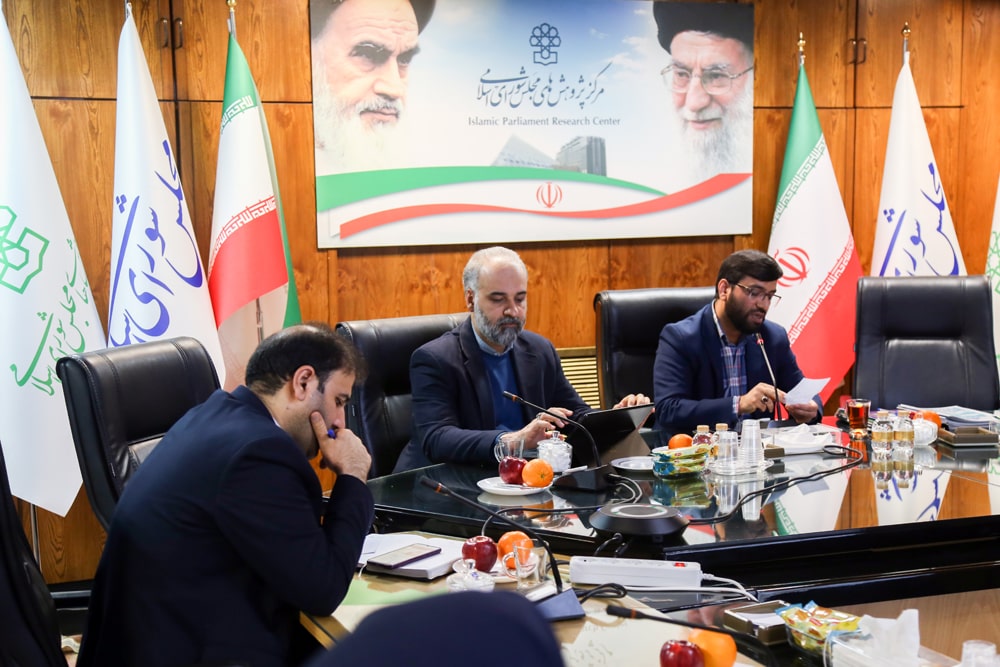 نشست رصد تحولات فرهنگی در تولید و ترویج محتوای کودک و نوجوان