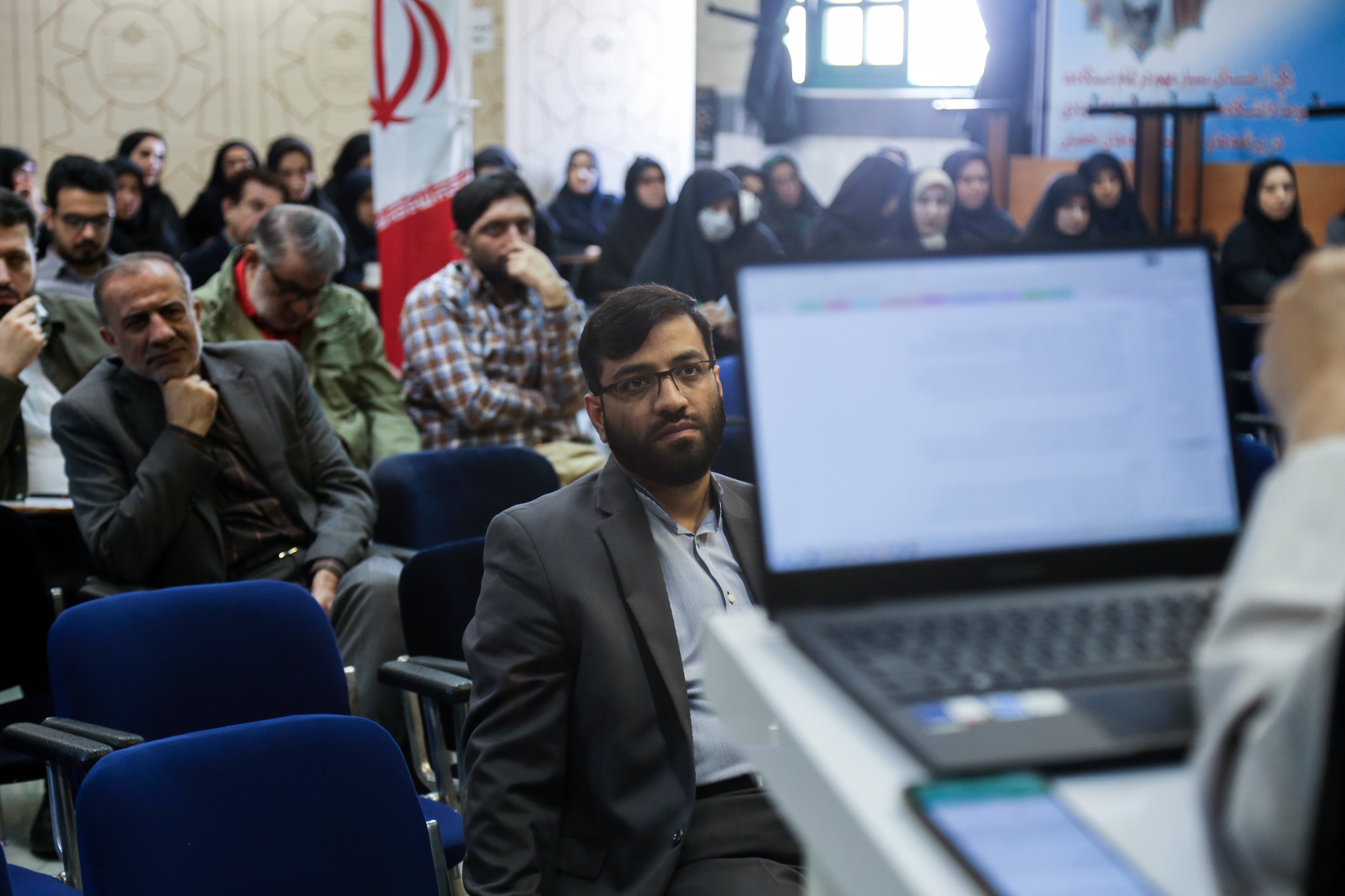 نشست اعضای دفتر انتشارات و فناوری آموزشی با رئیس سازمان پژوهش و برنامه‌ریزی آموزشی