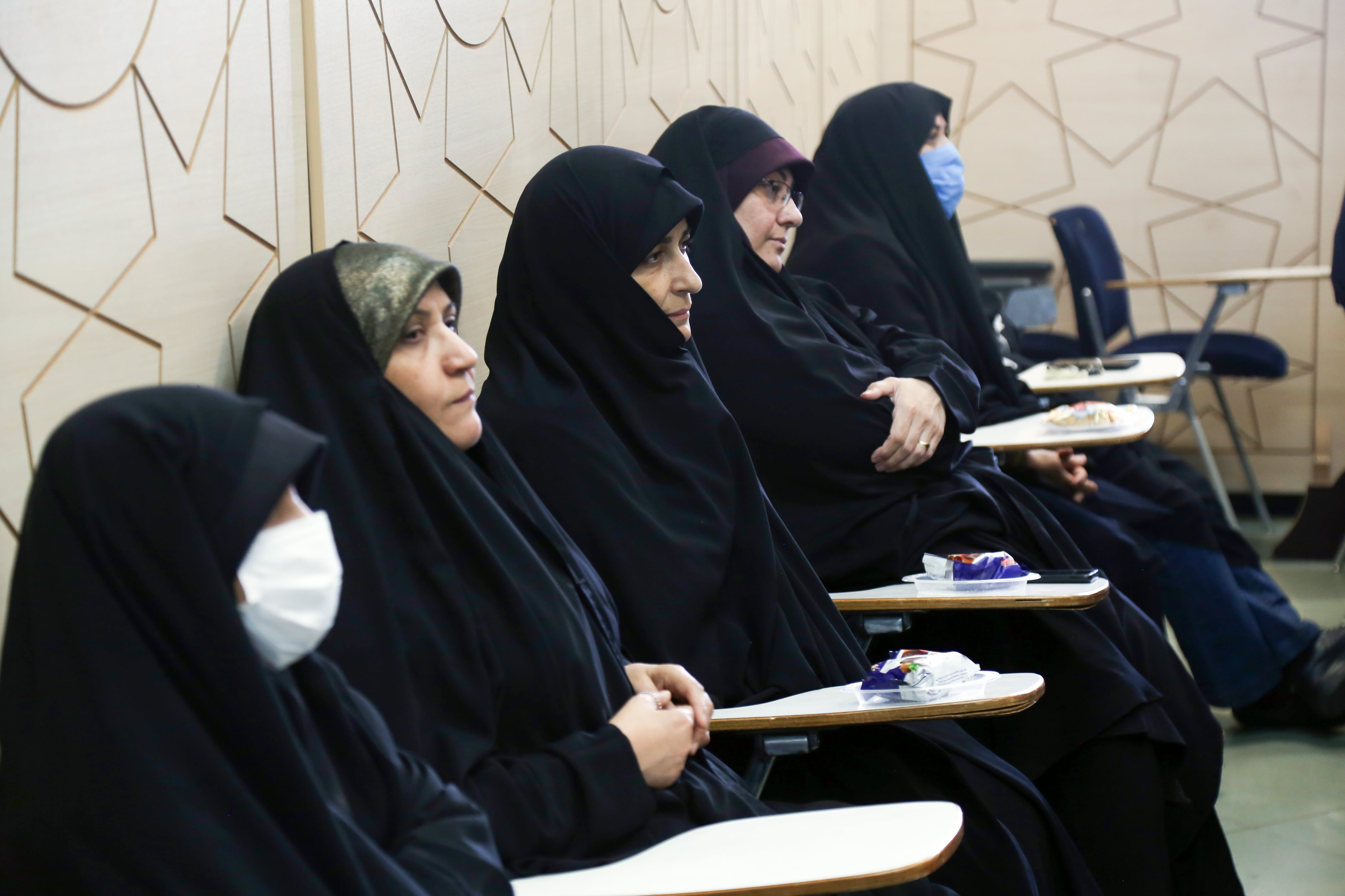 نشست اعضای دفتر انتشارات و فناوری آموزشی با رئیس سازمان پژوهش و برنامه‌ریزی آموزشی