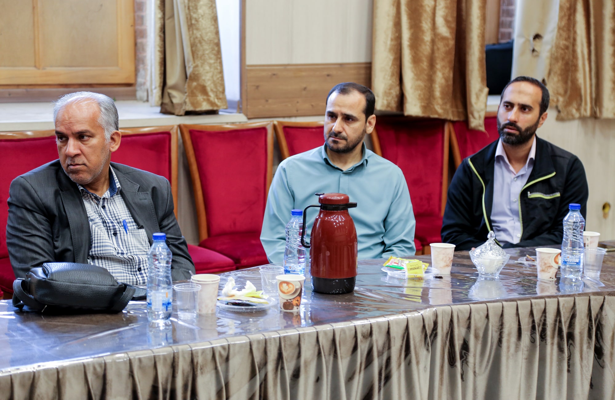 نشست نوجوانان و مسئله آسیب‌های اجتماعی