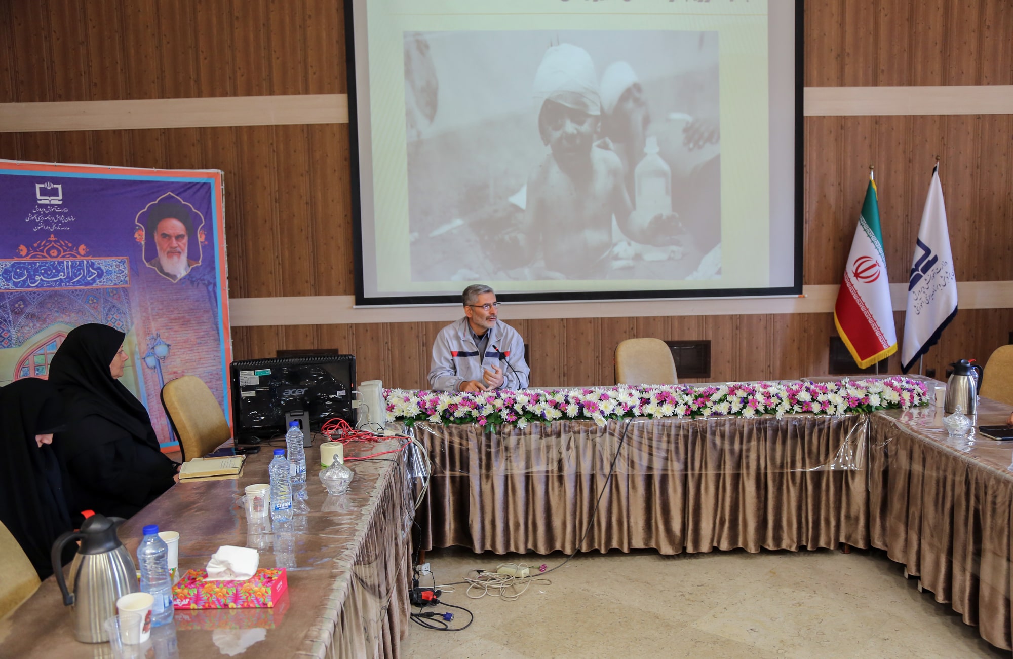 نشست نوجوانان و مسئله آسیب‌های اجتماعی