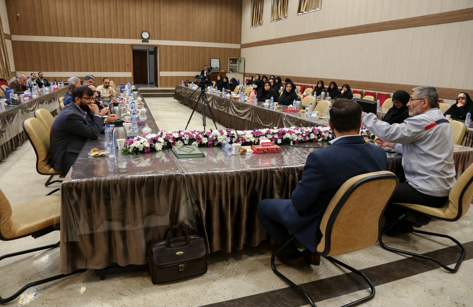 نشست نوجوانان و مسئله آسیب‌های اجتماعی