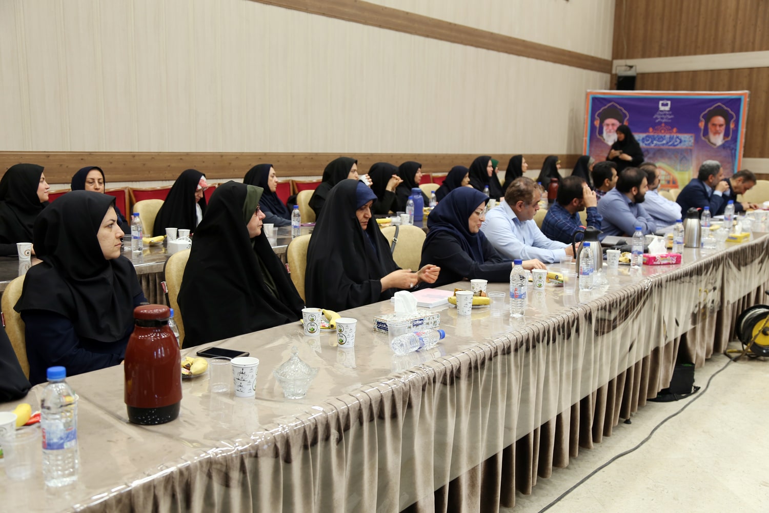 نشست نوجوانان و مسئله آسیب‌های اجتماعی