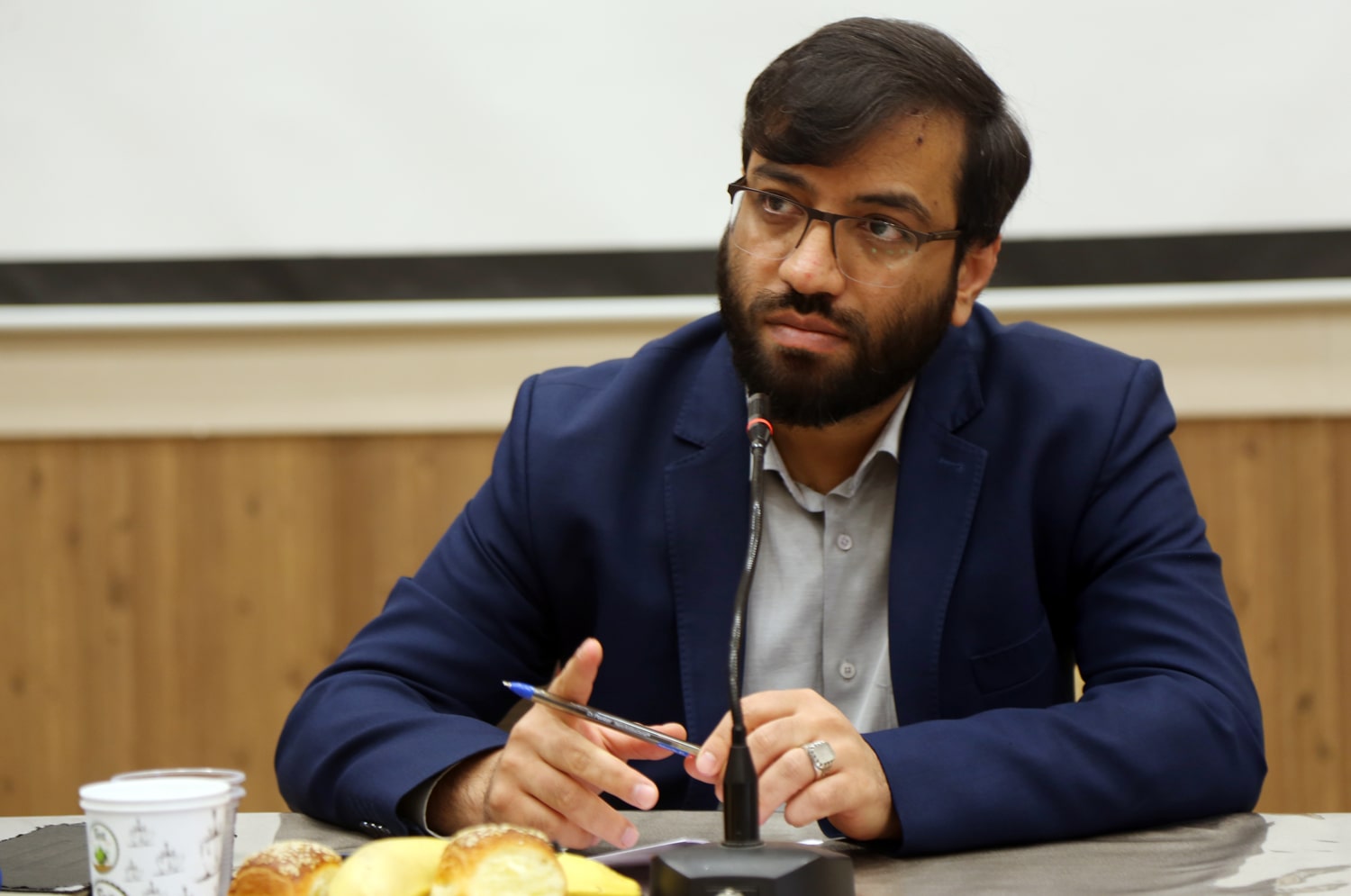 نشست نوجوانان و مسئله آسیب‌های اجتماعی