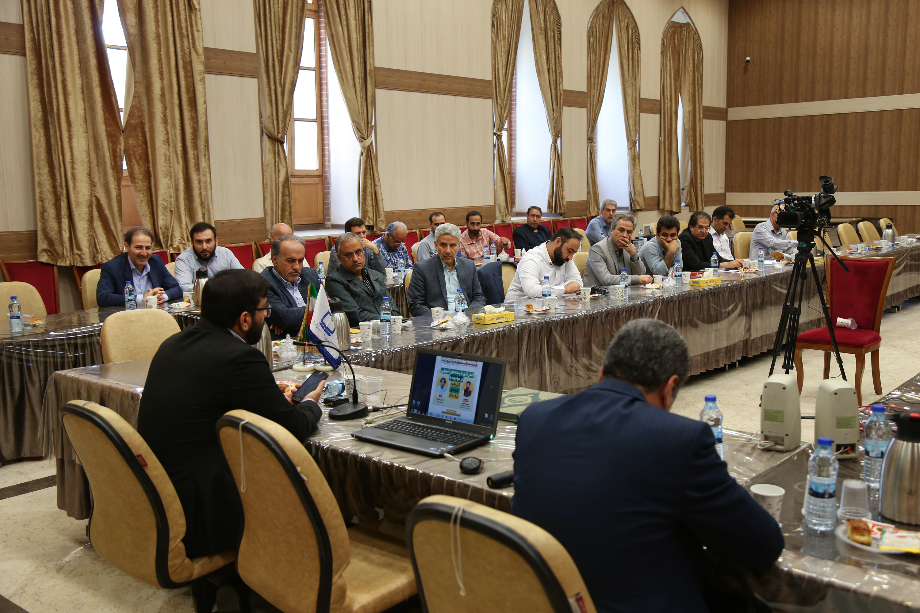 نشست کنش‌گری با رسانه‌‌های آموزشی در مواجهه با کی‌پاپ، انیمه و تیک‌تاک