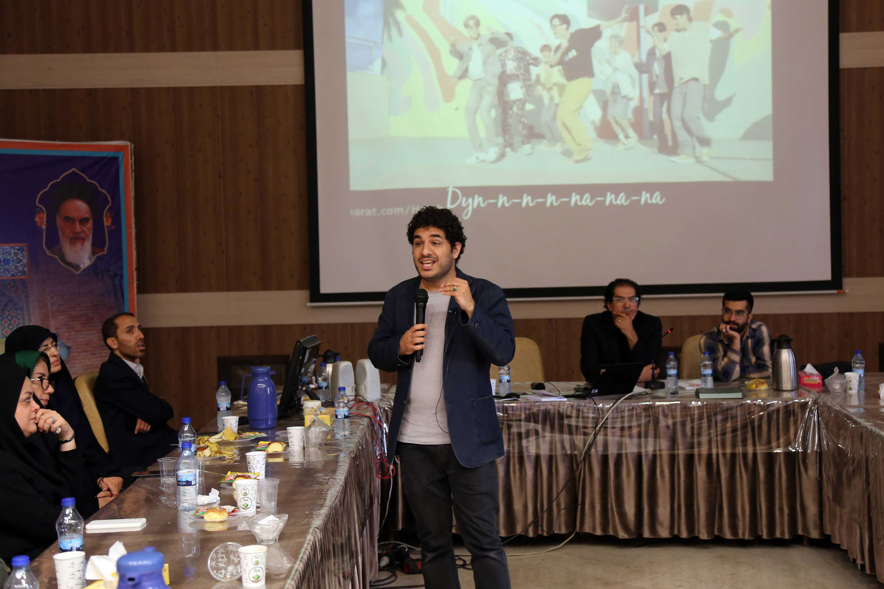 نشست کنش‌گری با رسانه‌‌های آموزشی در مواجهه با کی‌پاپ، انیمه و تیک‌تاک