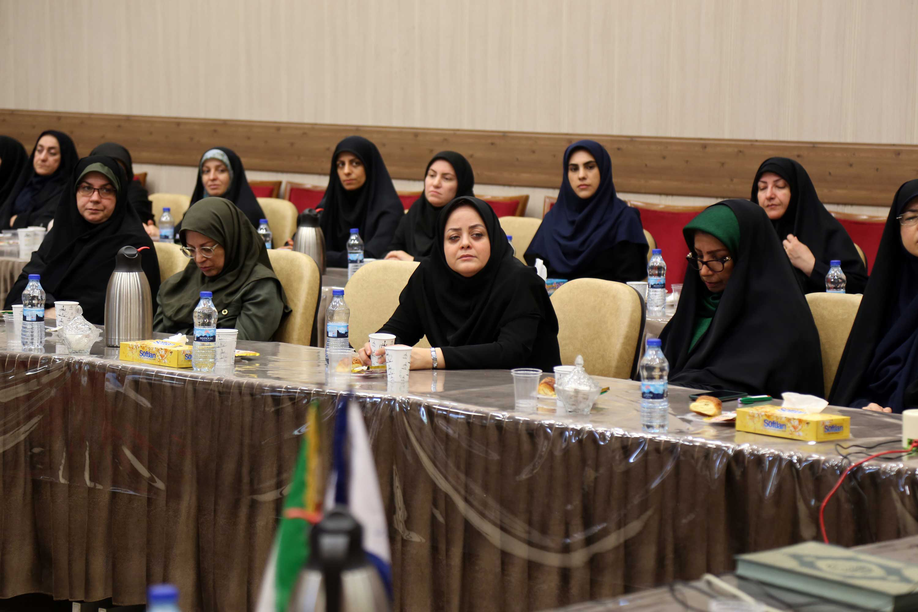 نشست کنش‌گری با رسانه‌‌های آموزشی در مواجهه با کی‌پاپ، انیمه و تیک‌تاک