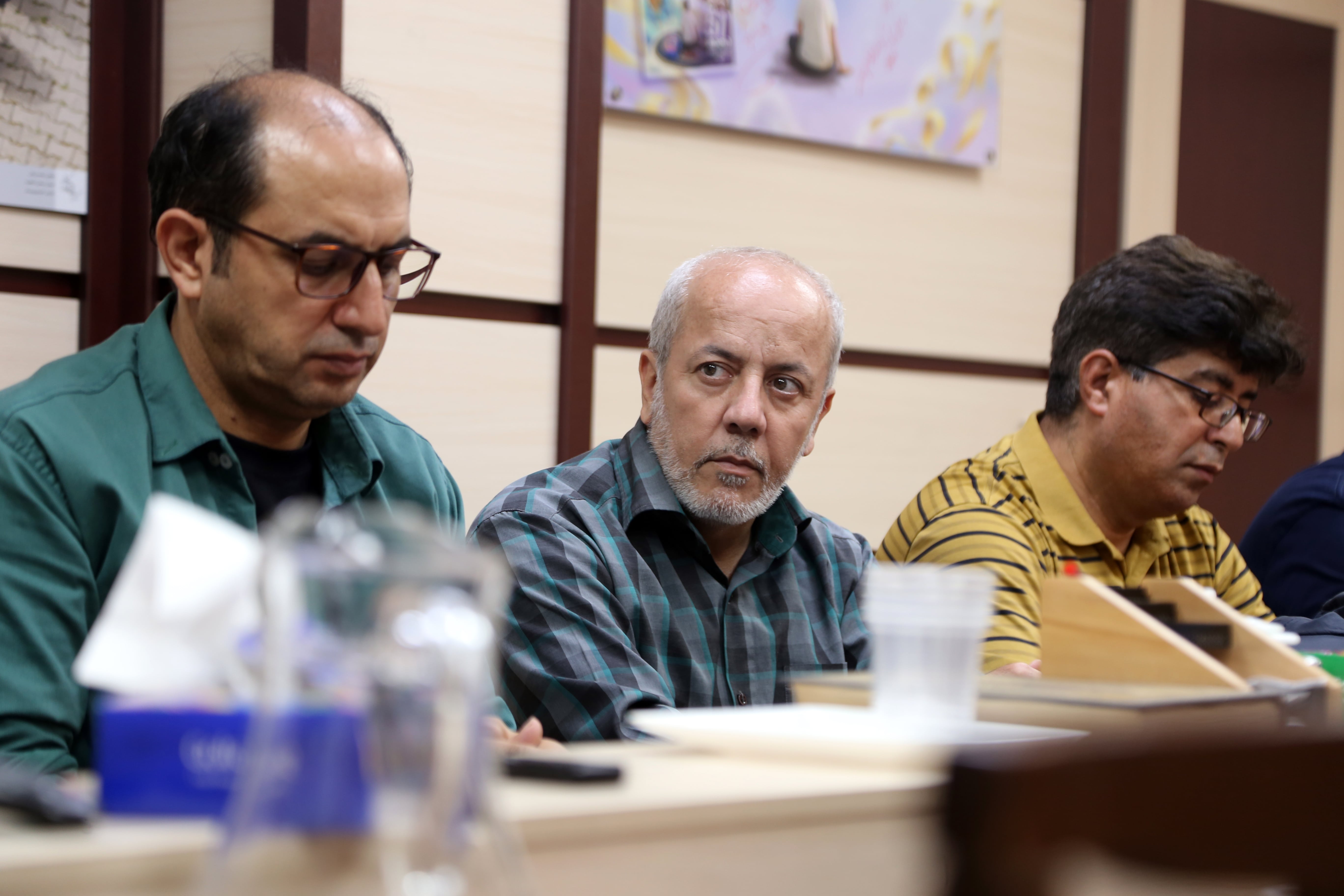 نشست بازخوانی تجربه‌‌های دوازدهمین دوره جشنواره ملی عکس و تصویرگری رشد