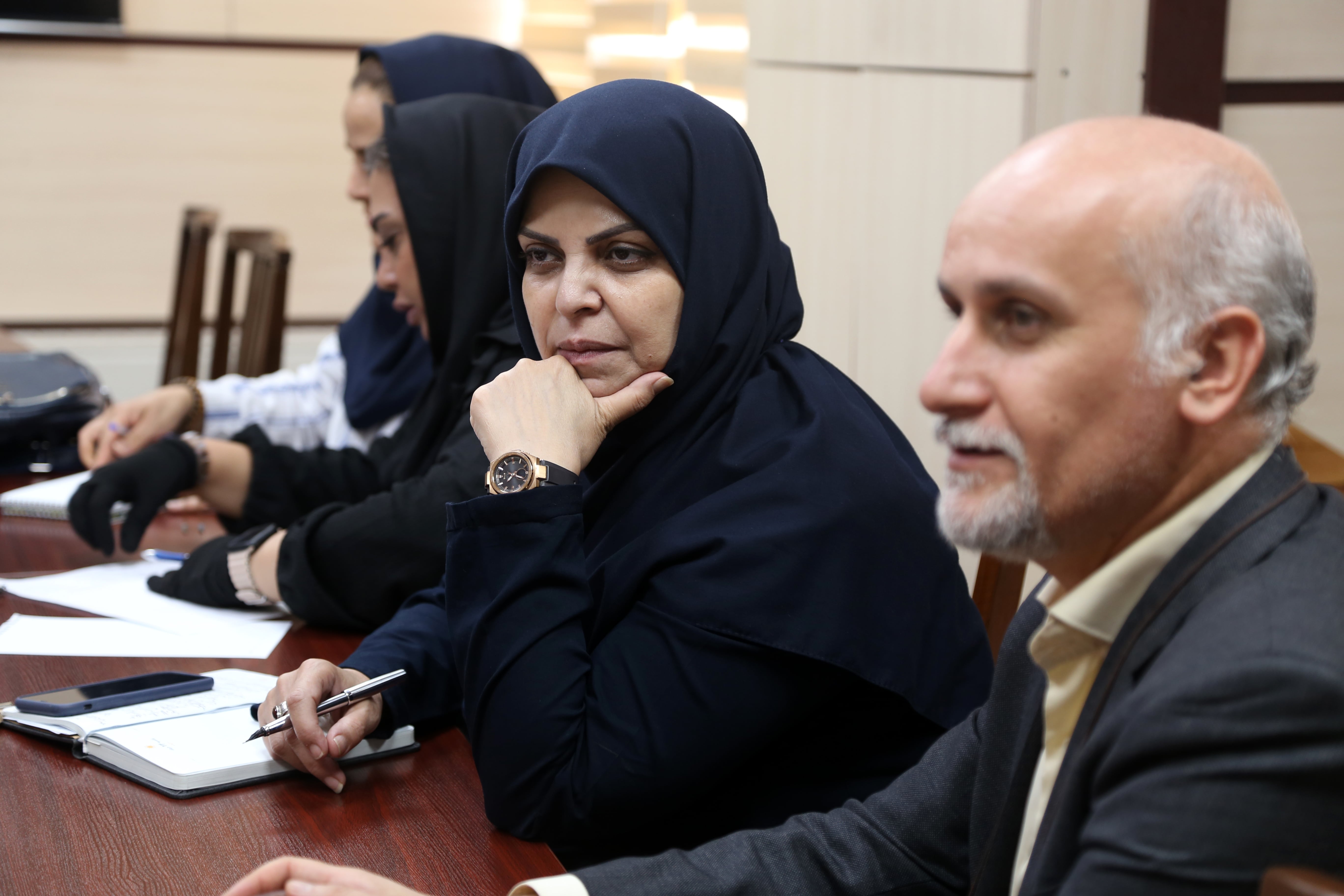 نشست بازخوانی تجربه‌‌های دوازدهمین دوره جشنواره ملی عکس و تصویرگری رشد