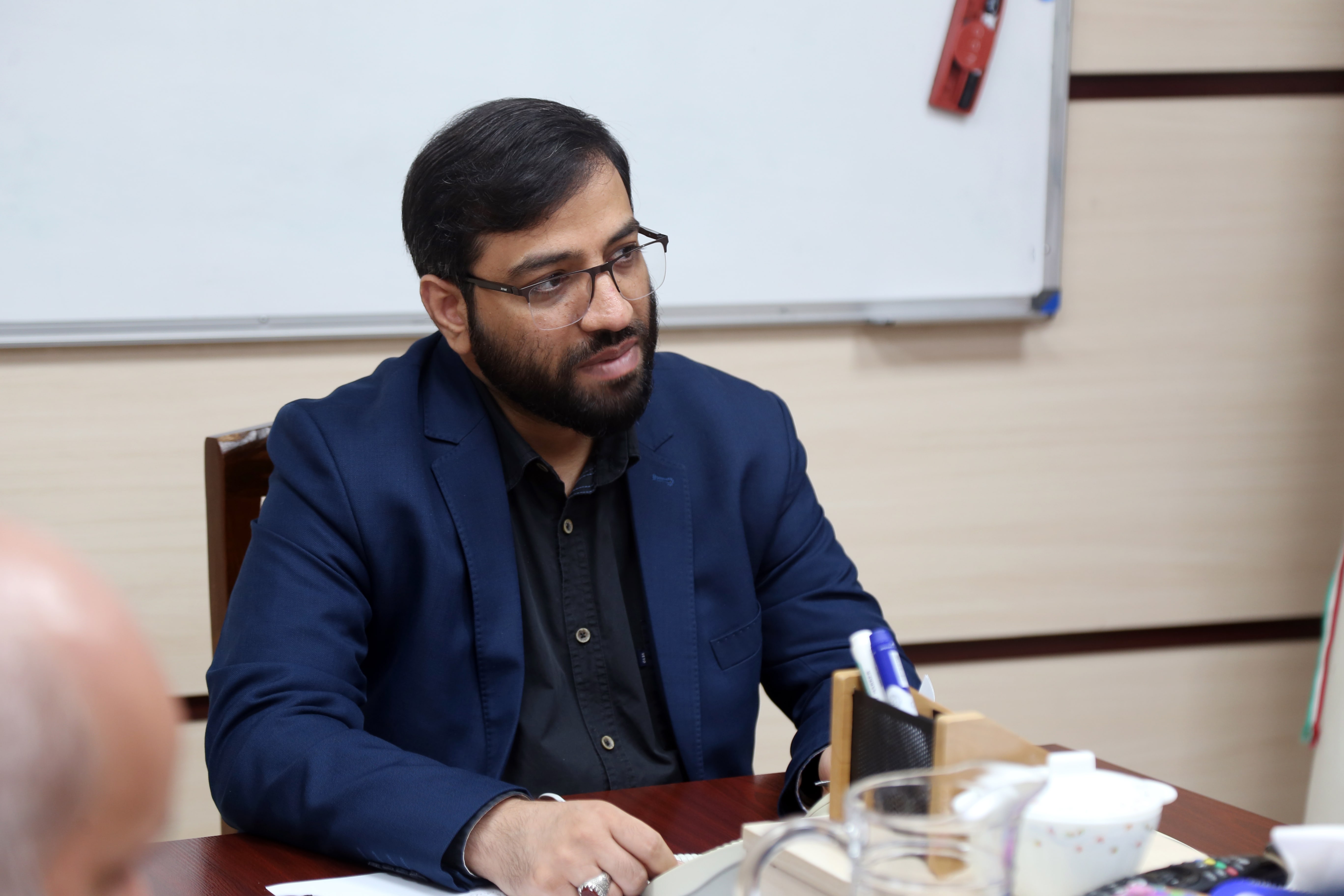 نشست بازخوانی تجربه‌‌های دوازدهمین دوره جشنواره ملی عکس و تصویرگری رشد