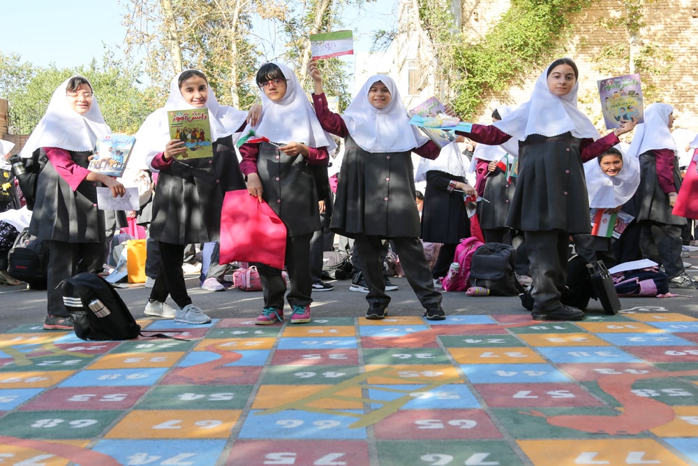 بازدید از مدرسه نراقی