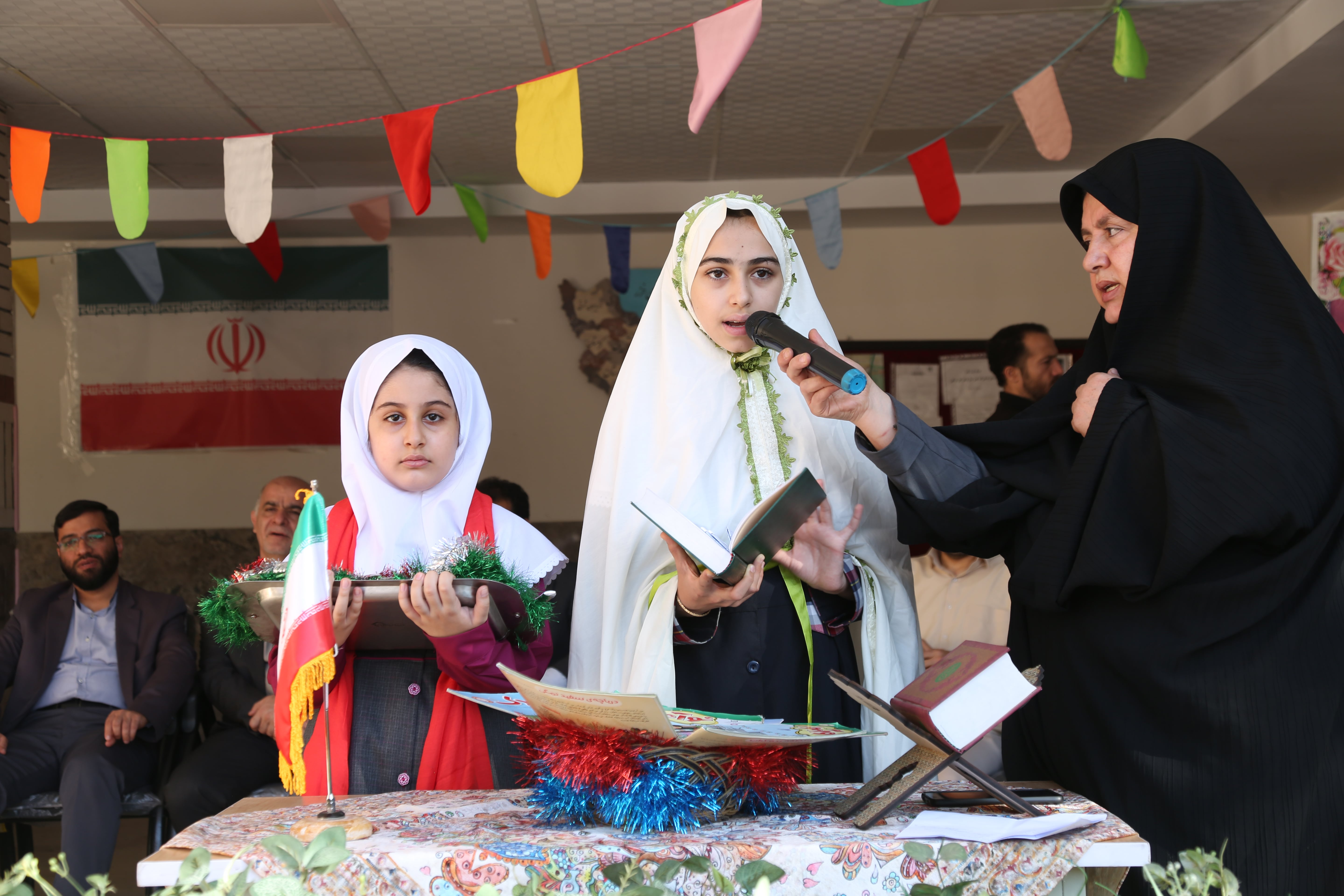 بازدید از مدرسه نراقی