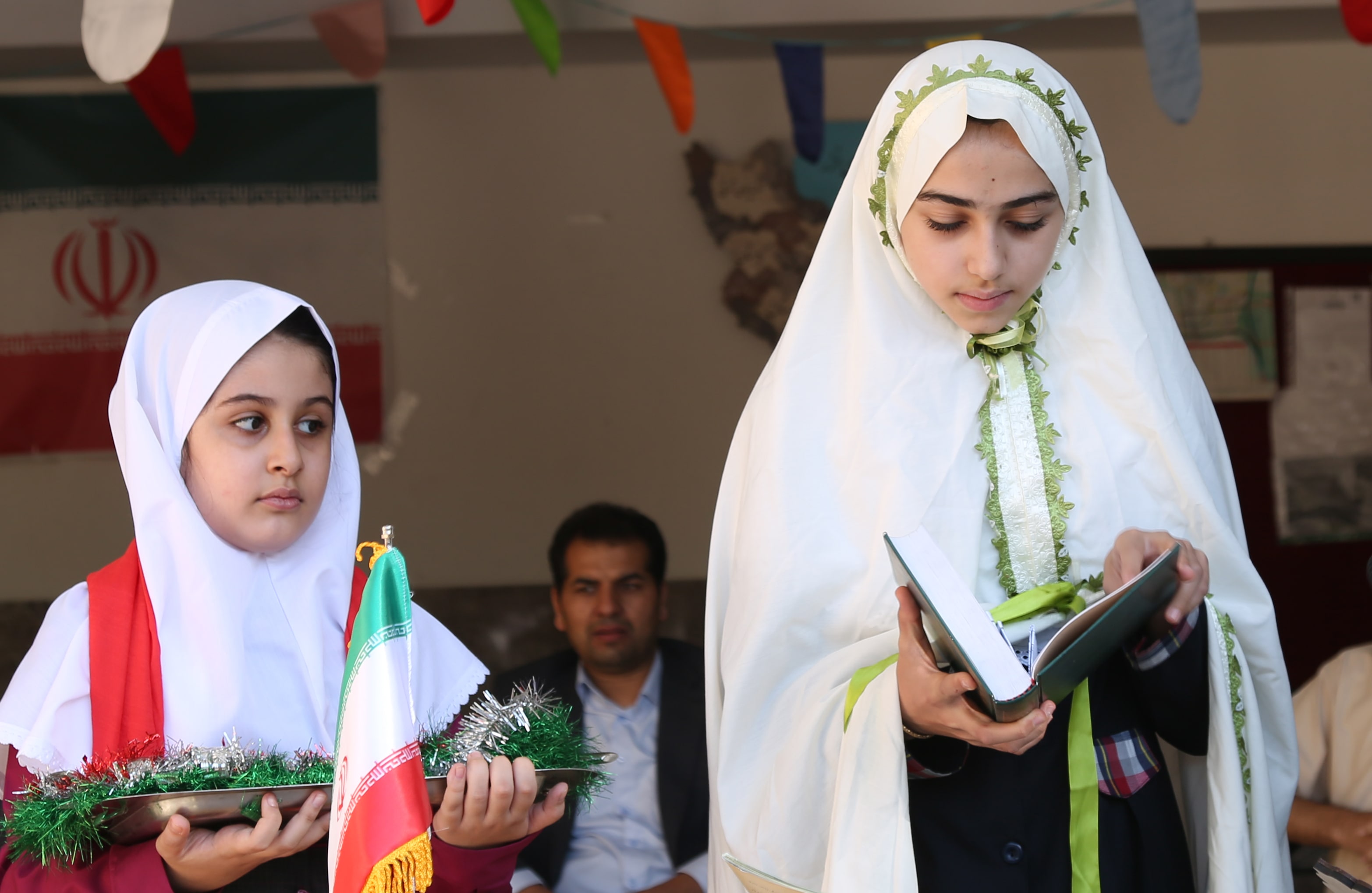 بازدید از مدرسه نراقی