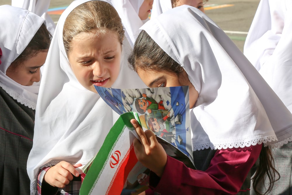 بازدید از مدرسه نراقی