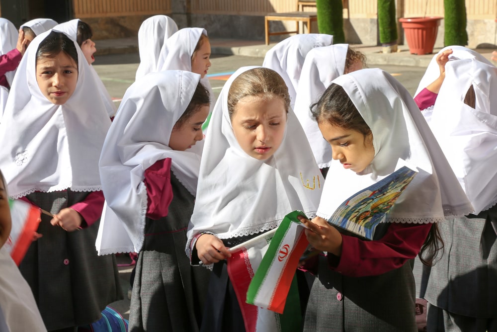 بازدید از مدرسه نراقی