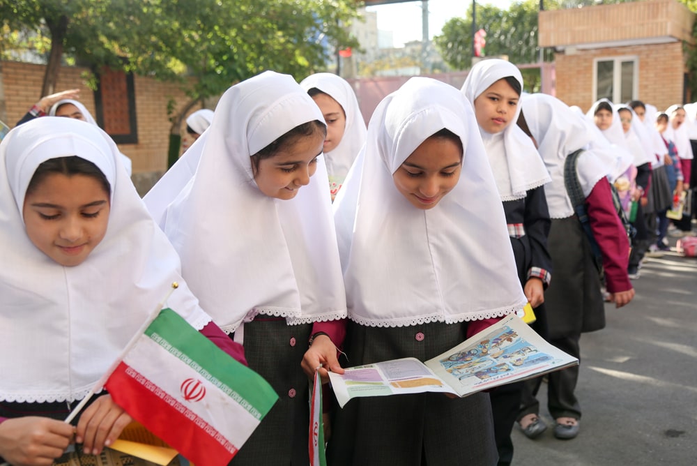 بازدید از مدرسه نراقی