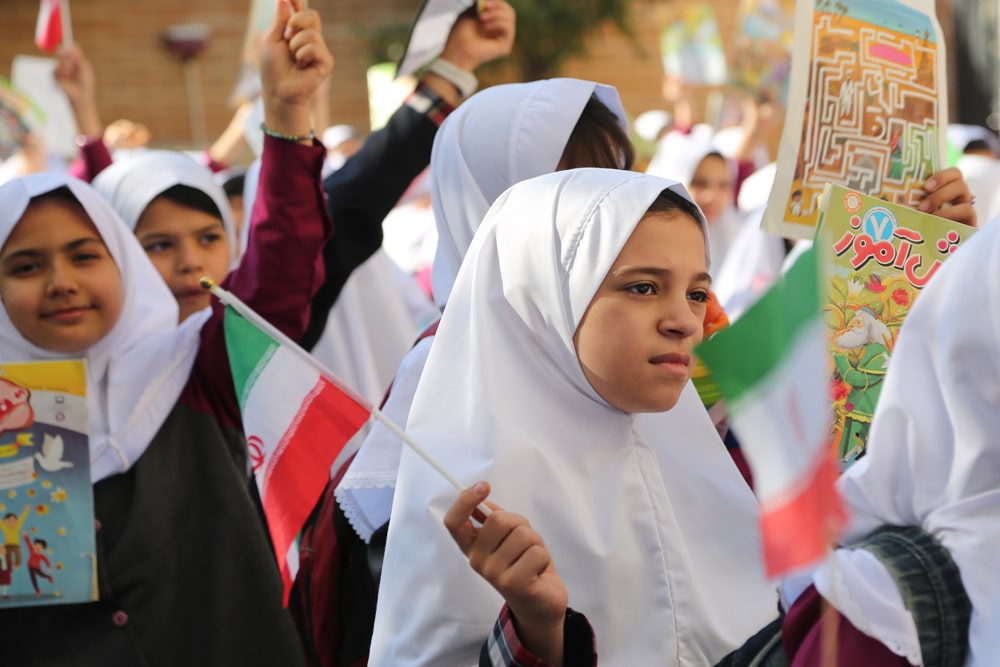 بازدید از مدرسه نراقی