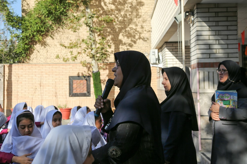 بازدید از مدرسه نراقی