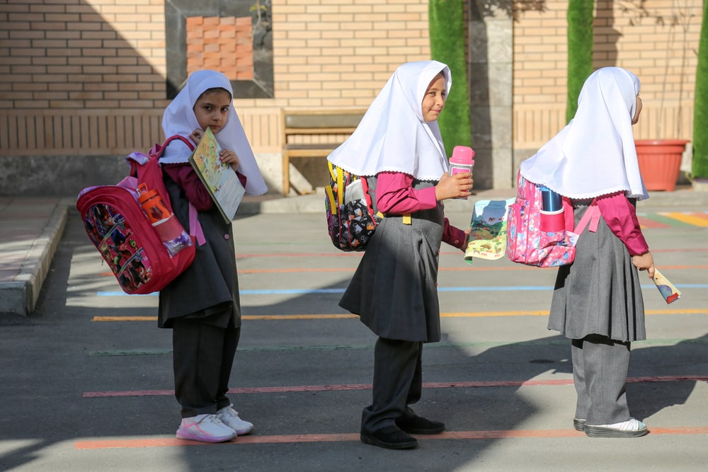 بازدید از مدرسه نراقی