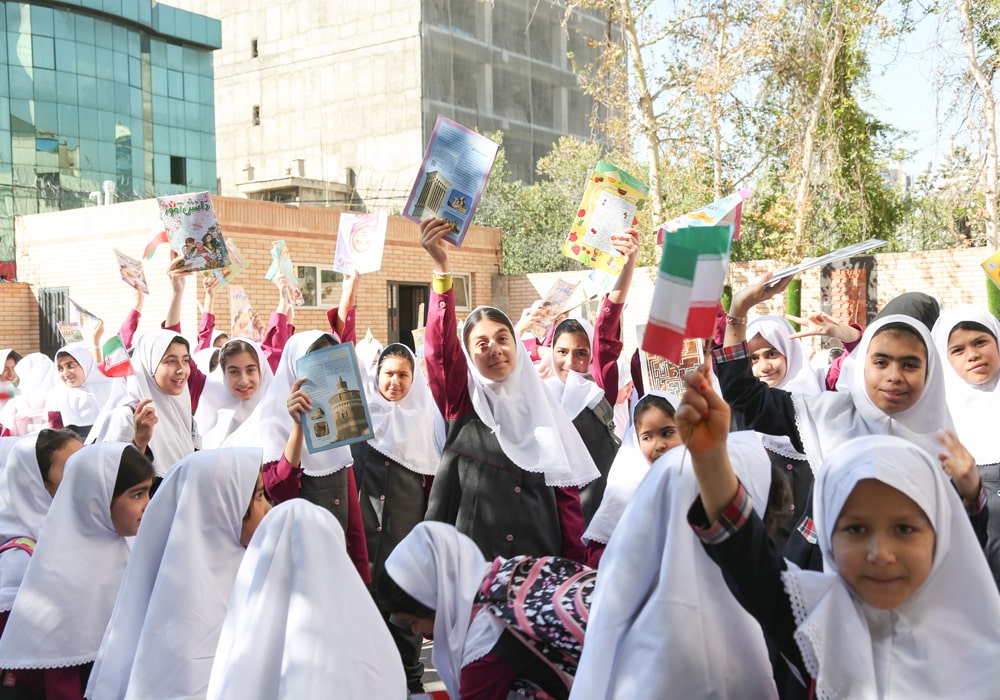 بازدید از مدرسه نراقی