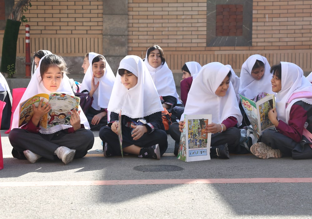 بازدید از مدرسه نراقی