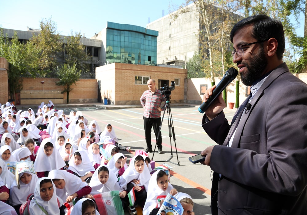 بازدید از مدرسه نراقی