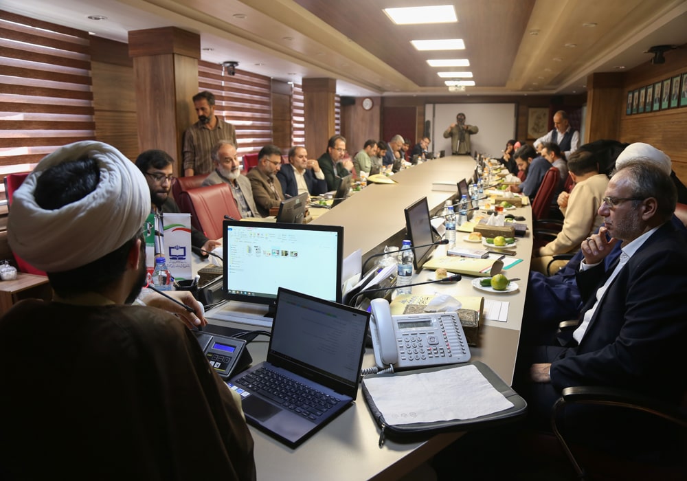 نشست شورای سیاست‌گذاری پنجاه و چهارمین دوره جشنواره بین المللی فیلم رشد