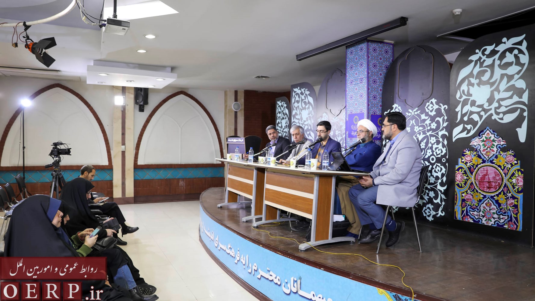 نشست انجمن‌های کتاب کودک و نوجوان؛ هم‌گرایی، ظرفیت‌ها و فرصت‌