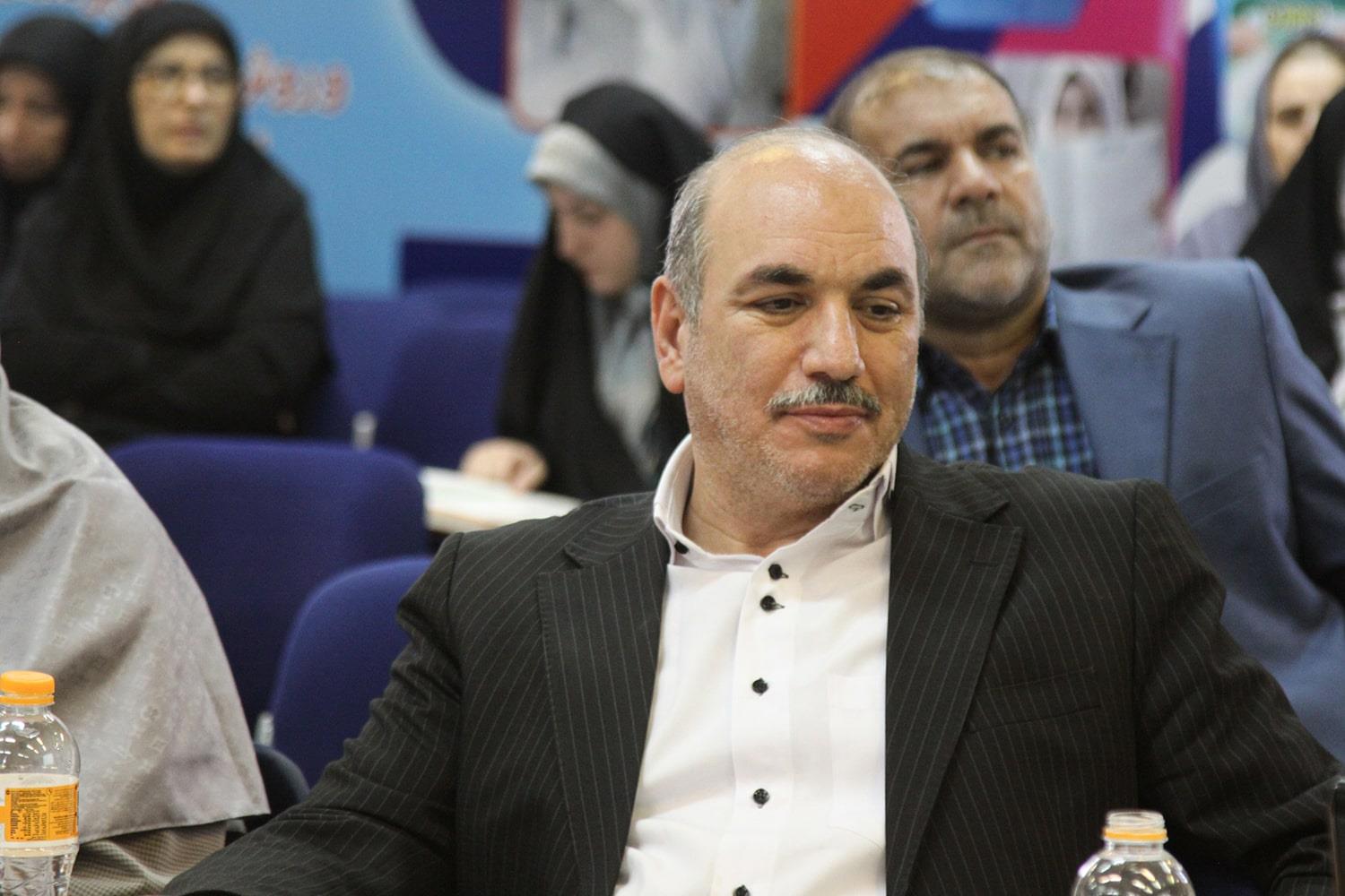 نشست تحول دانش و آموزش در عصر دانایی و یادگیری ترکیبی و تأثیر آن بر مدارس و معلمان آینده