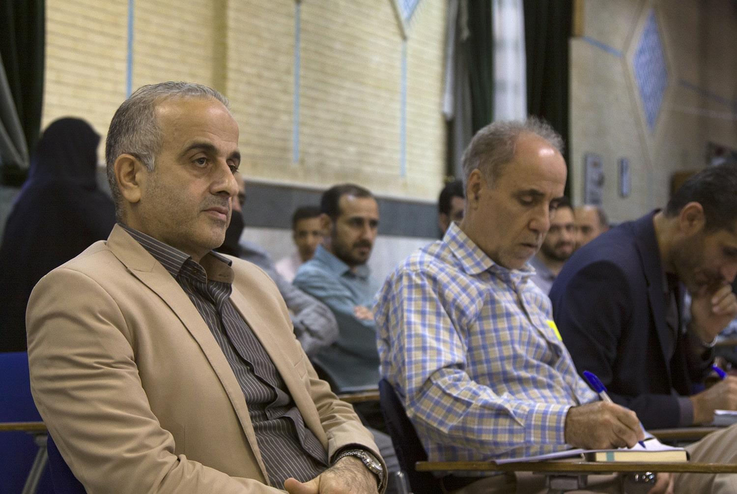 نشست تحول دانش و آموزش در عصر دانایی و یادگیری ترکیبی و تأثیر آن بر مدارس و معلمان آینده